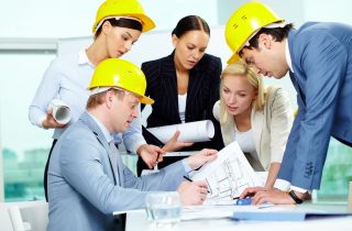 Специалист в области обеспечения строительного производства материалами и конструкциями